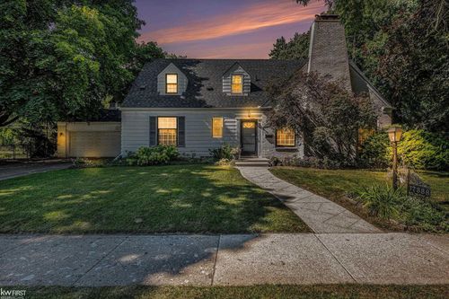 17338 Roxbury Ave, Southfield, MI, 48075-7609 | Card Image