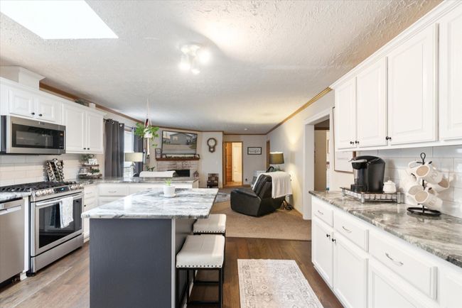 24922 N Hampton Dr, House other with 4 bedrooms, 3 bathrooms and null parking in Flat Rock MI | Image 18
