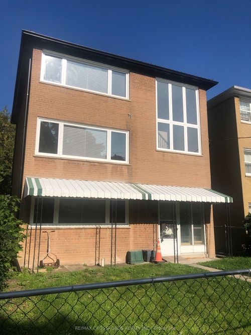 1-25 Glenside Ave, Toronto, ON, M4L2T6 | Card Image