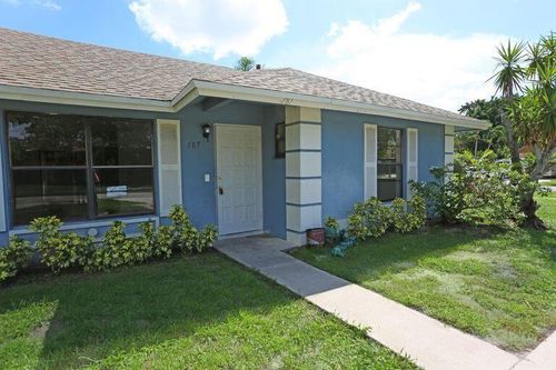 787 Lantern Tree Ln, Wellington, FL, 33414-4986 | Card Image