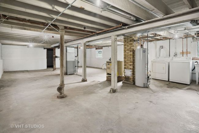 4948 N Austin Ave, Home with 5 bedrooms, 2 bathrooms and null parking in CHICAGO IL | Image 18