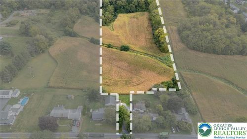 4381 Mauch Chunk Rd, Coplay, PA, 18037-2111 | Card Image