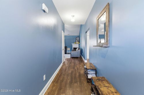 815 Tuscarora Trl, Jacksonville, NC, 28546-6402 | Card Image