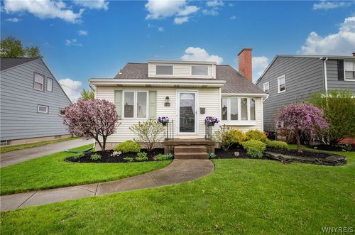 286 Westfall Dr, Tonawanda, NY, 14150-7152 | Card Image