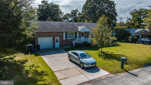4 Seminole Dr, LITTLE EGG HARBOR TWP, NJ, 08087-1915 | Card Image