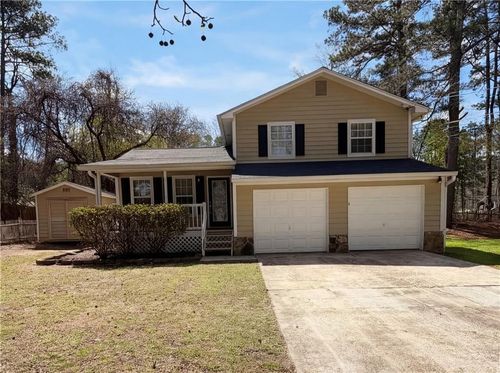 5596 Pinedale Cir, Sugar Hill, GA, 30518-4577 | Card Image