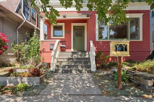 2903 Wheeler St, Berkeley, CA, 94705-1810 | Card Image