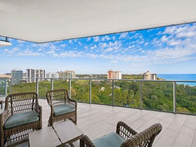 1104 - 701 N Fort Lauderdale Beach Blvd, Condo with 2 bedrooms, 2 bathrooms and null parking in Fort Lauderdale FL | Image 2