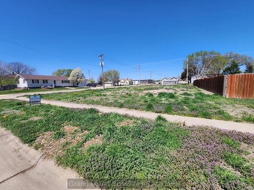 115 Niles St, Gibbon, NE, 68840-6261 | Card Image