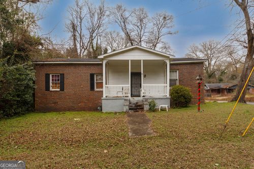 1174 Davis St E, Macon, GA, 31211-1748 | Card Image