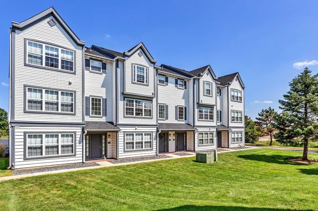 80 - 80 Gershwin Ct, Townhouse with 2 bedrooms, 2 bathrooms and 2 parking in Wheaton IL | Image 60