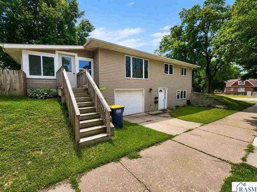 1025 Center Street, New Ulm, MN, 56073 | Card Image