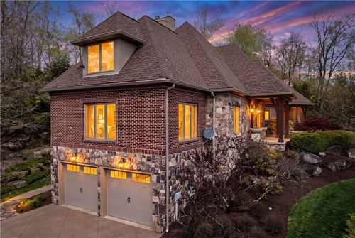 29 Virginia Ln, Canonsburg, PA, 15317-5802 | Card Image