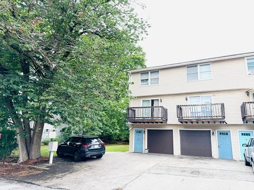 apt-7-11 W Bowers St, Lowell, MA, 01854-3260 | Card Image