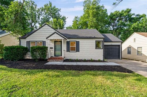 5107 W 51st St, Roeland Park, KS, 66205-1238 | Card Image