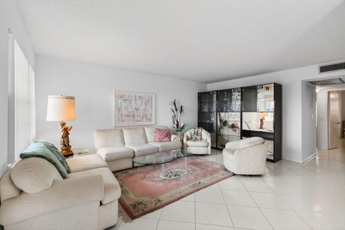 b-3028 Guildford B, Boca Raton, FL, 33434-2981 | Card Image