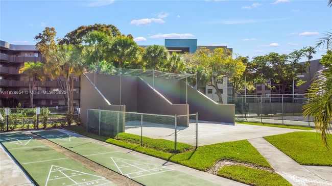 APT-504 - 1100 Colony Point Cir, Condo with 2 bedrooms, 2 bathrooms and null parking in Pembroke Pines FL | Image 29