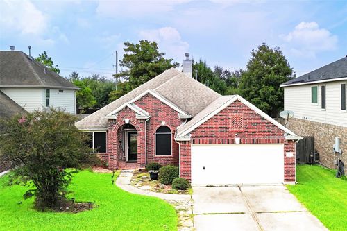 2142 Robinwood Dr, Deer Park, TX, 77536-2636 | Card Image