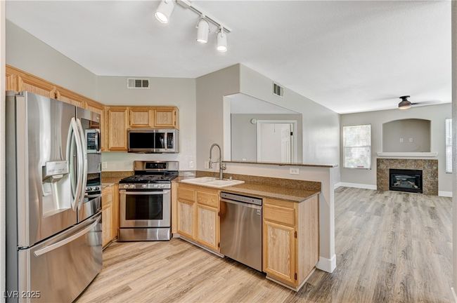 UNIT-1341 - 10001 Peace Way, Condo with 3 bedrooms, 2 bathrooms and null parking in Las Vegas NV | Image 13