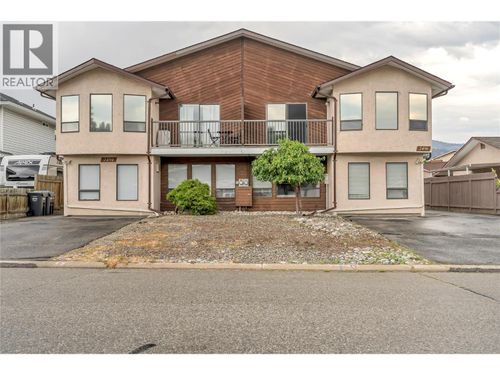 2494 Cornwall Dr, Penticton, BC, V2A6R7 | Card Image