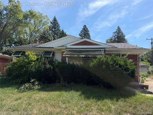 12726 Chatham St, Detroit, MI, 48223-3104 | Card Image