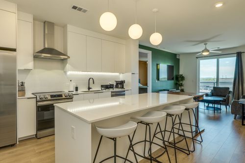618-1701 Simond Ave, Austin, TX, 78723-4782 | Card Image