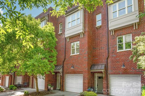 102-100 N Laurel Ave, Charlotte, NC, 28207-1575 | Card Image
