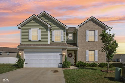 5845 Cresswell Ln, Whitestown, IN, 46075-4561 | Card Image