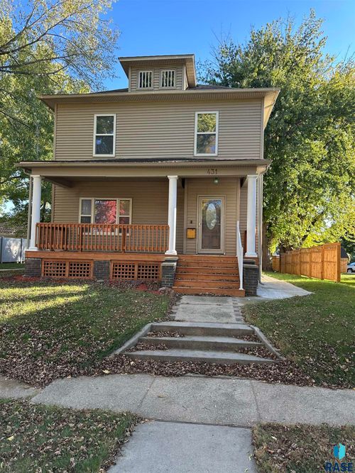 431 W Luverne St, Luverne, MN, 56156-1439 | Card Image