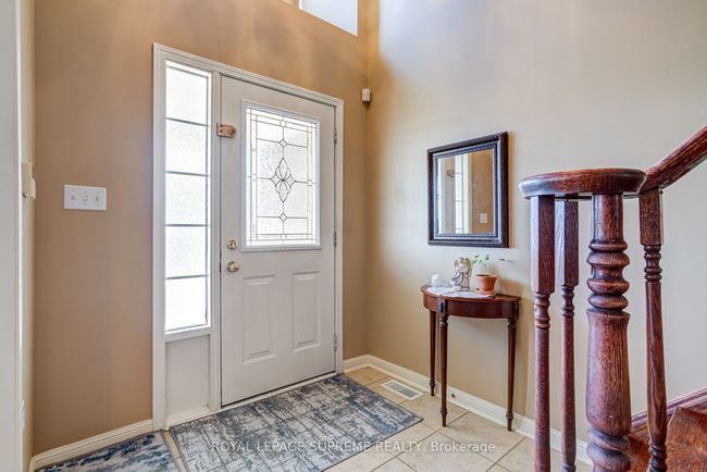 433 Trudeau Dr, House other with 3 bedrooms, 3 bathrooms and 2 parking in Milton ON | Image 5