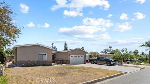 1724 S Vecino Ave, Glendora, CA, 91740-5445 | Card Image