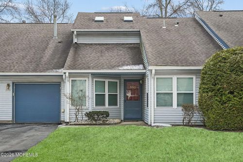 392 Bayberry Ct, Englishtown, NJ, 07726-4700 | Card Image