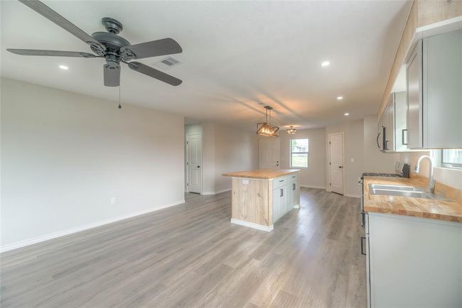 Open concept | Image 6