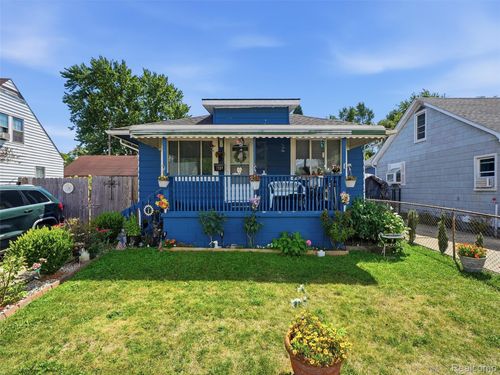 7268 Hupp Ave, Warren, MI, 48091-4919 | Card Image