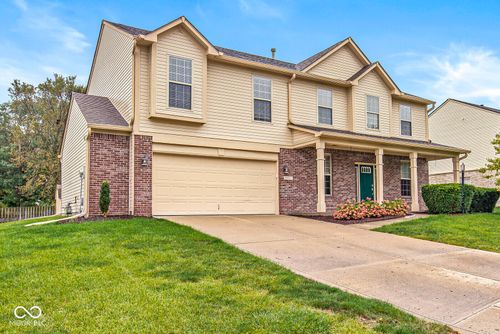 8057 Meadow Bend Ln, Indianapolis, IN, 46259-6775 | Card Image