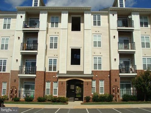 unit-209-21222 Mcfadden Sq, STERLING, VA, 20165-7293 | Card Image