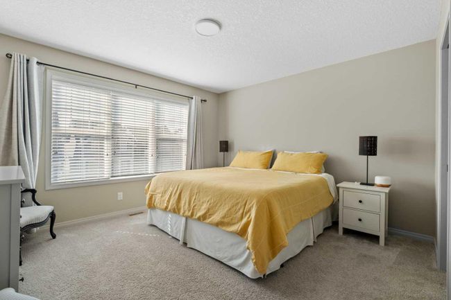 104 Masters Manor Se, Home with 4 bedrooms, 3 bathrooms and 2 parking in Calgary AB | Image 16