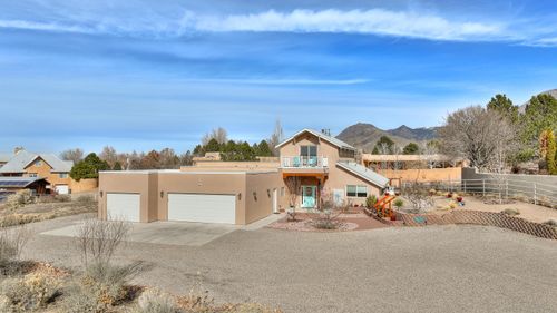 10801 Holly Ave Ne, Albuquerque, NM, 87122-3113 | Card Image