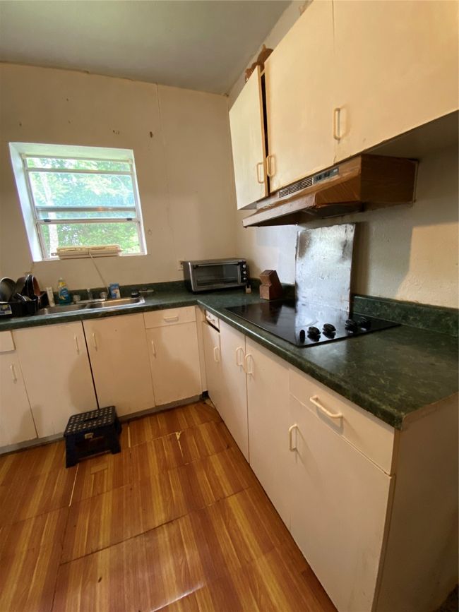 in law suite kitchen | Image 18