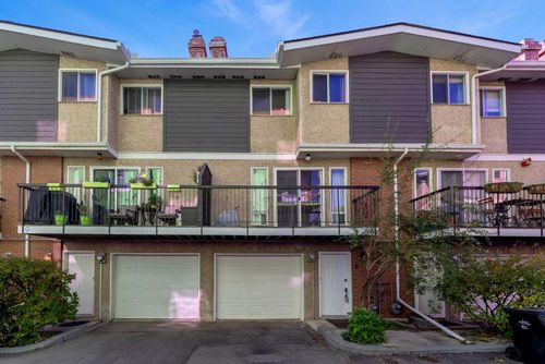 8-643 4 Ave Ne, Calgary, AB, T2E0J9 | Card Image