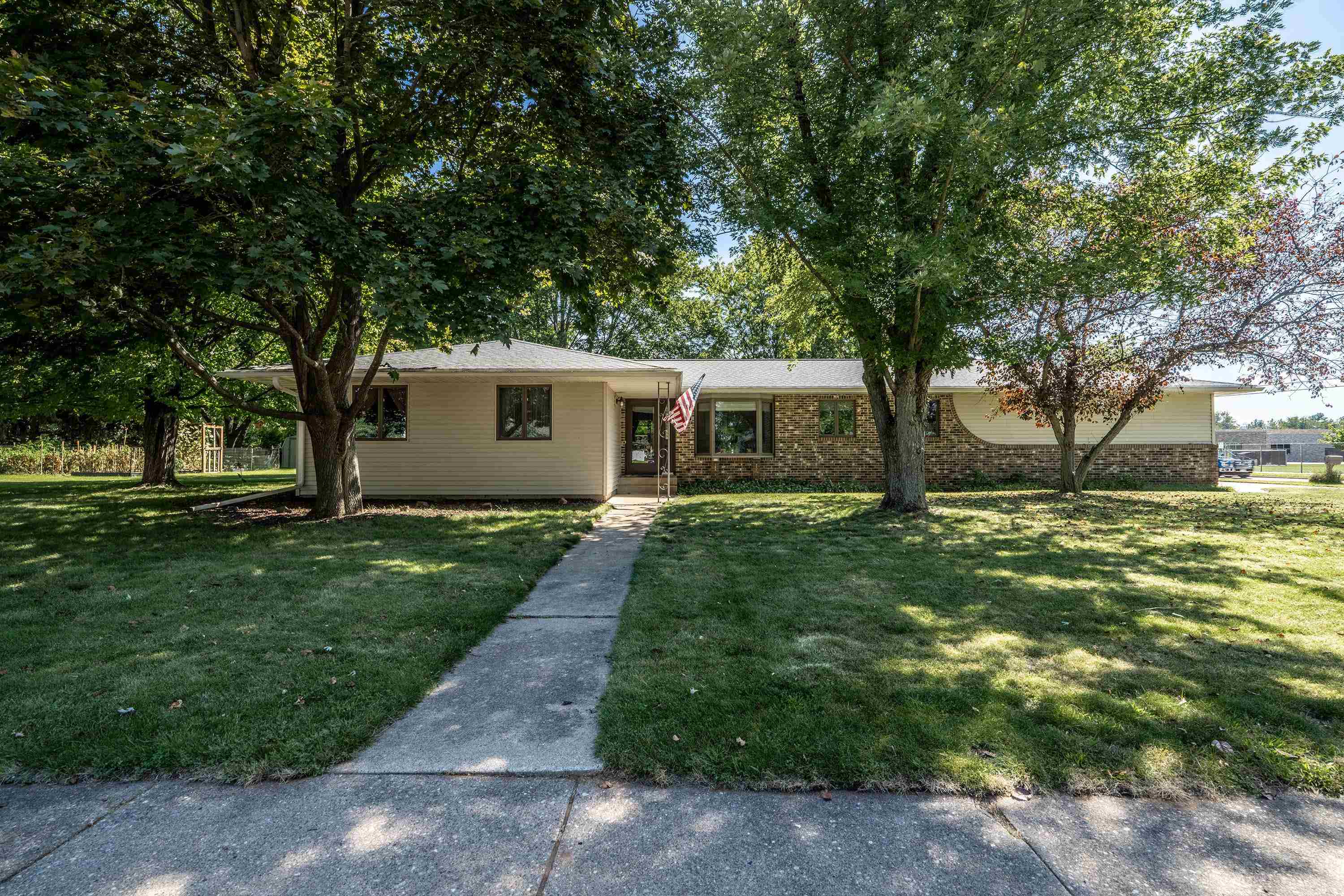 Maple St, Nekoosa, WI 54457