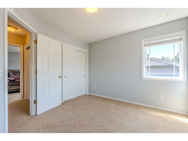 308 Sw 38 Th Loop, House other with 4 bedrooms, 3 bathrooms and 3 parking in Gresham OR | Image 35
