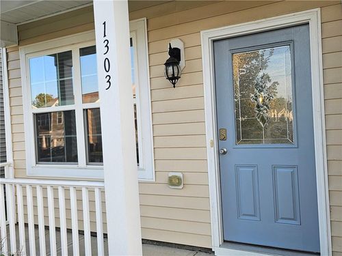 1303 Salters St, Burlington, NC, 27215-7424 | Card Image