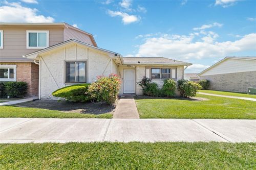 6517 S Briar Bayou Dr, Houston, TX, 77072-1707 | Card Image