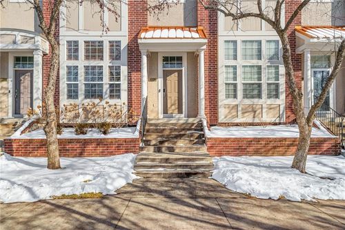 3013 Gentry Park, North Kansas City, MO, 64116-2920 | Card Image