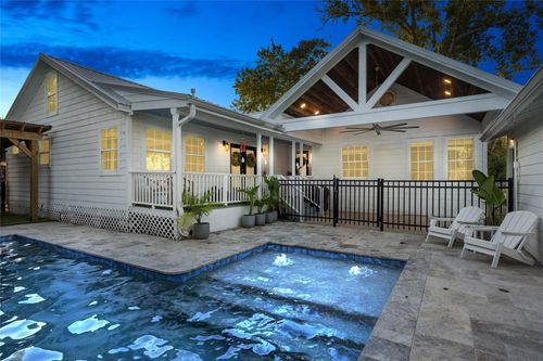 327 Middleton St, Bacliff, TX, 77518-3010 | Card Image