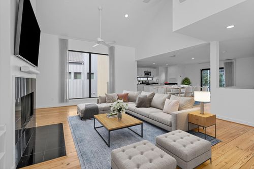 5105 Lillian St, Houston, TX, 77007-5224 | Card Image