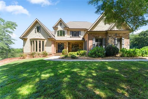 6077 Green Tree Ln, Gainesville, GA, 30506-7348 | Card Image