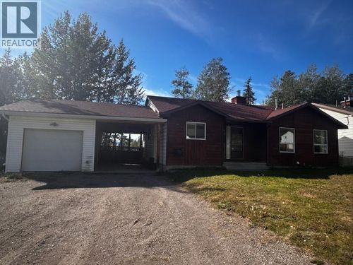 211 Gwillim Cres, Tumbler Ridge, BC, V0C2W0 | Card Image