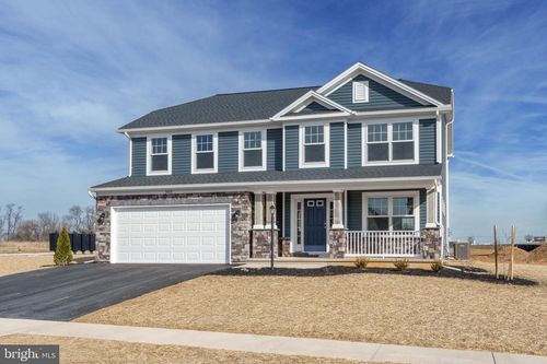 803 Greenwich Ln, SHIPPENSBURG, PA, 17257-8569 | Card Image